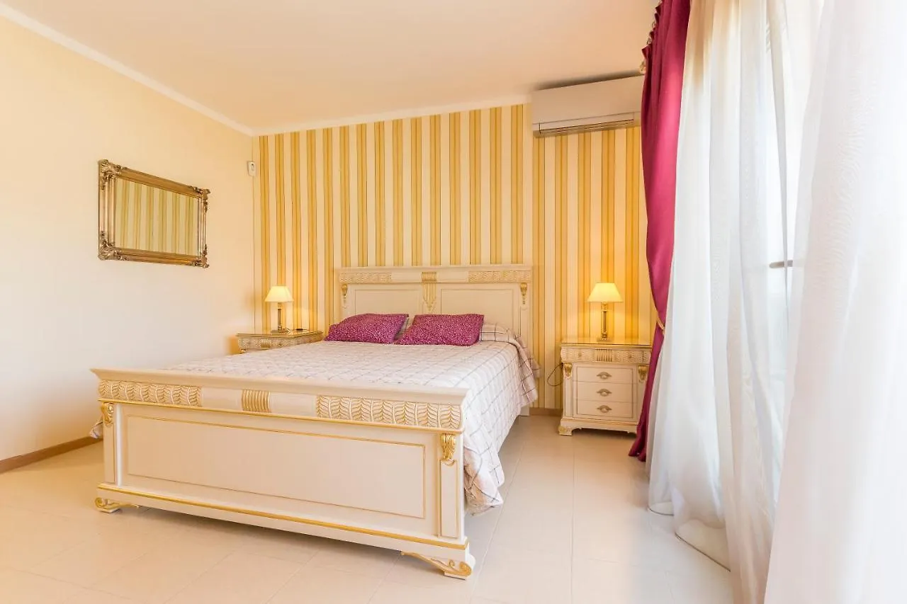 Benalbeach Premium Small Studio- 24H Access contacts