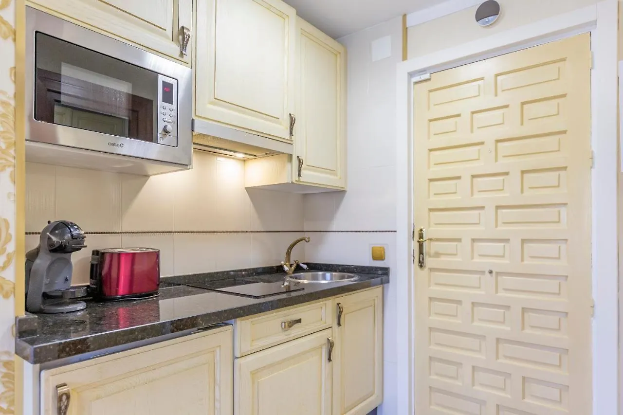 Benalbeach Premium Small Studio- 24H Access Benalmadena Spain