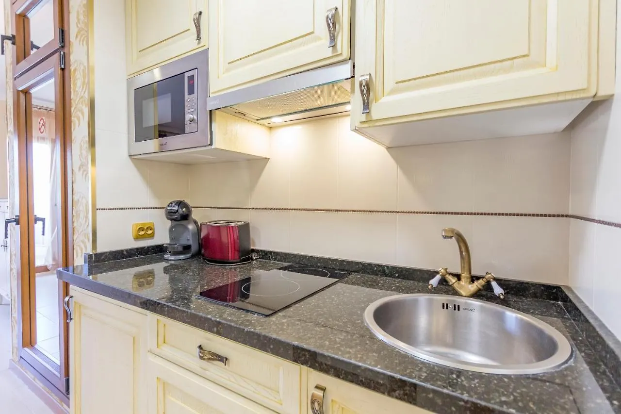 Benalbeach Premium Small Studio- 24H Access Benalmadena Apartment